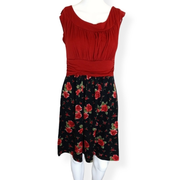Modcloth Dresses & Skirts - 🏵3/$20 Modcloth Gilli Red Floral A-Line Dress